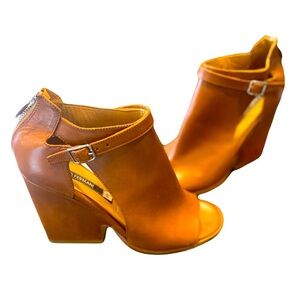 Alberto Germanic Leather Open Toe heels Buckle, Zipper back designer Shoes 7.5